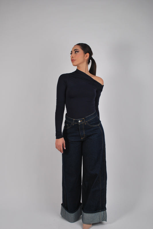 pleated jeans